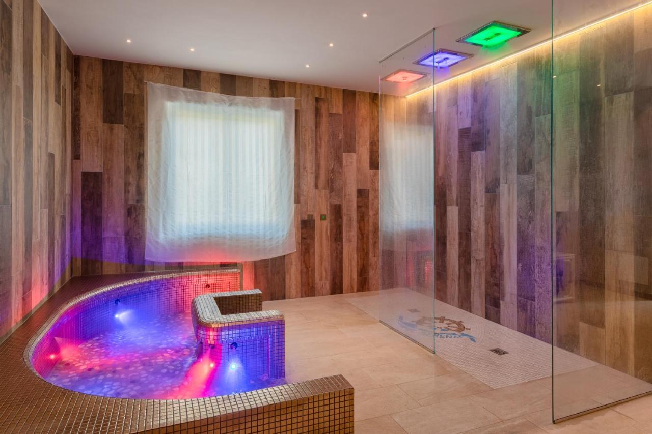 Hotel Garni' Serena 카오를레 외부 사진