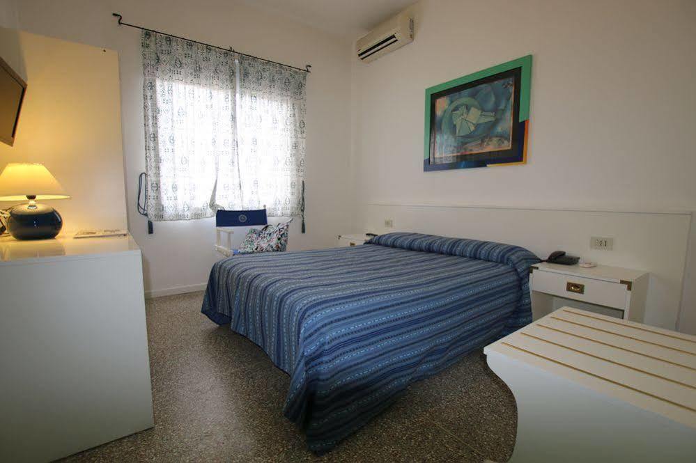 Hotel Garni' Serena 카오를레 외부 사진